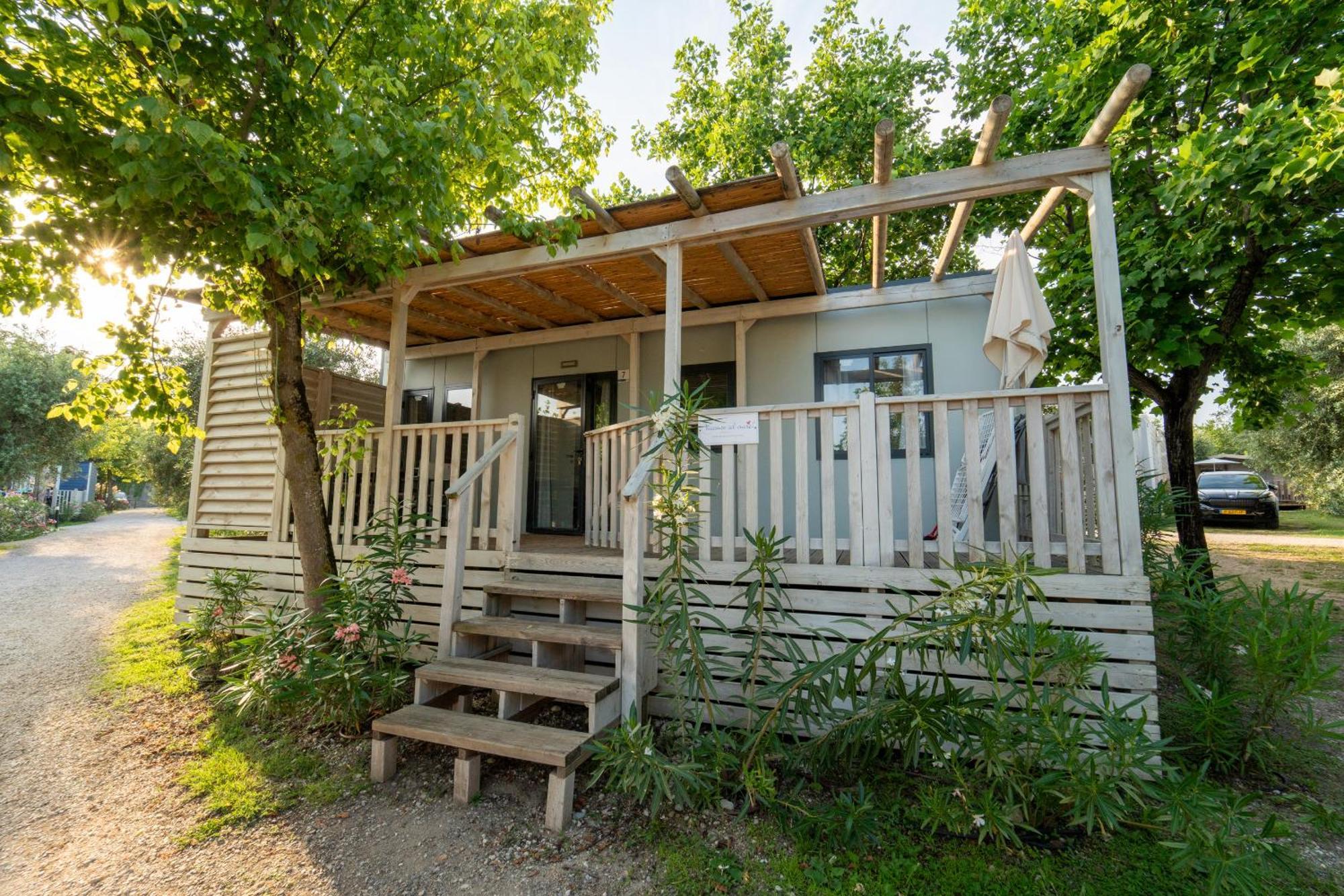 Vacanze Glamping Boutique San Felice del Benaco Habitación foto